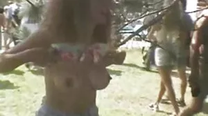 Ρωσικό Ινστιτούτο: Πρωκτικό σεξ στην κουζίνα στο PornHD