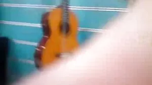 Οι Ασιάτισσες και οι ξανθές λεσβίες με μεγάλα στήθη διασκεδάζουν