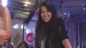 Η Kacey Jordan γεμιστή με μαύρο πούτσο