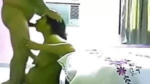 Το Asian Elf Doll γάμησε τον Hard μετά τα Χριστούγεννα