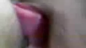 Το BJ RAW Skylar Vox κάνει γυμναστική στο στόμα