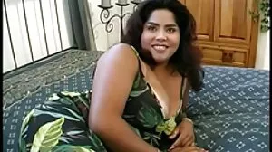 Yoga Babe cumz Πολλαπλές Φορές στο Thundering πέος!